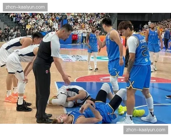 从干扰球到走步违例,本赛季NBA裁判漏判争议频发焦点 从干扰球到走步违例,本赛季NBA裁判漏判争议频发焦点